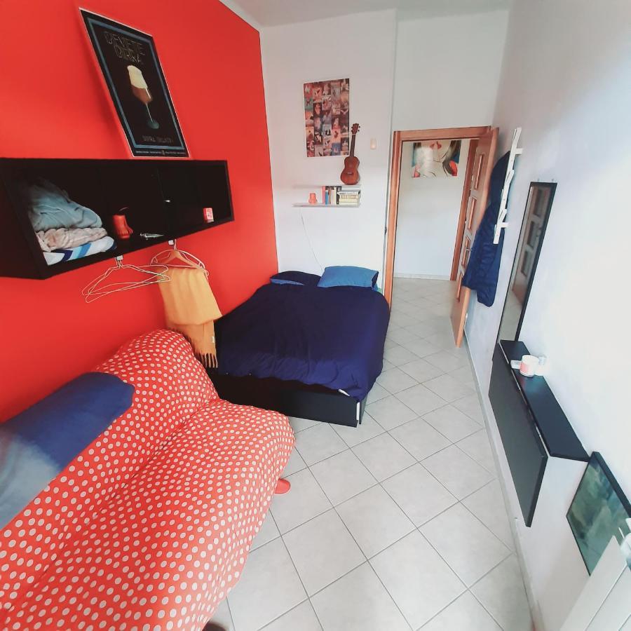 Cozy Stanza Close Center In A Family House Stanza In Condiviso Noi Viviamo In Casa Stanza In Affitto