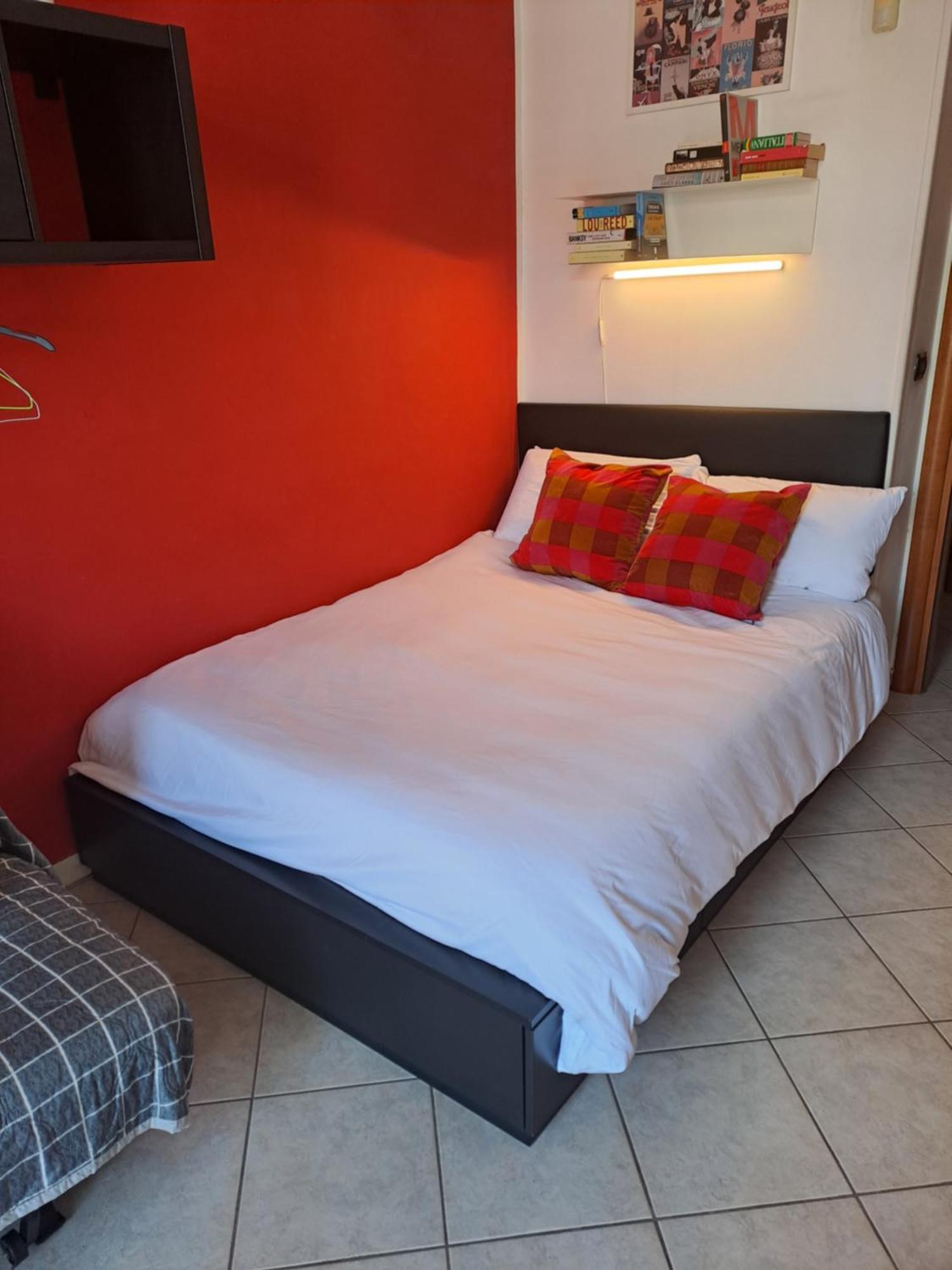 Cozy Stanza Close Center In A Family House Stanza In Condiviso Noi Viviamo In Casa Stanza In Affitto *