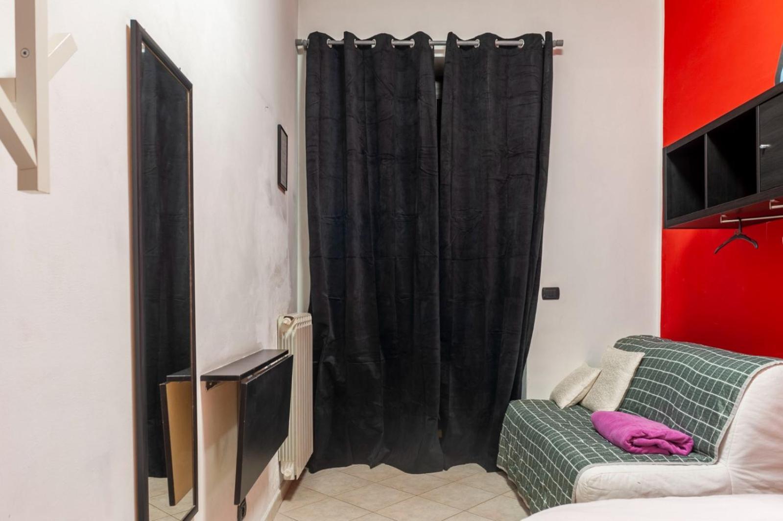 Cozy Stanza Close Center In A Family House Stanza In Condiviso Noi Viviamo In Casa Stanza In Affitto Alloggio in famiglia *